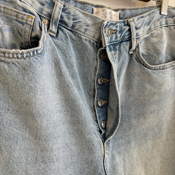 We The Free High Waist Hidden Button Fly Distressed Denim Straight Leg Jeans 31 - Picture 5 of 14